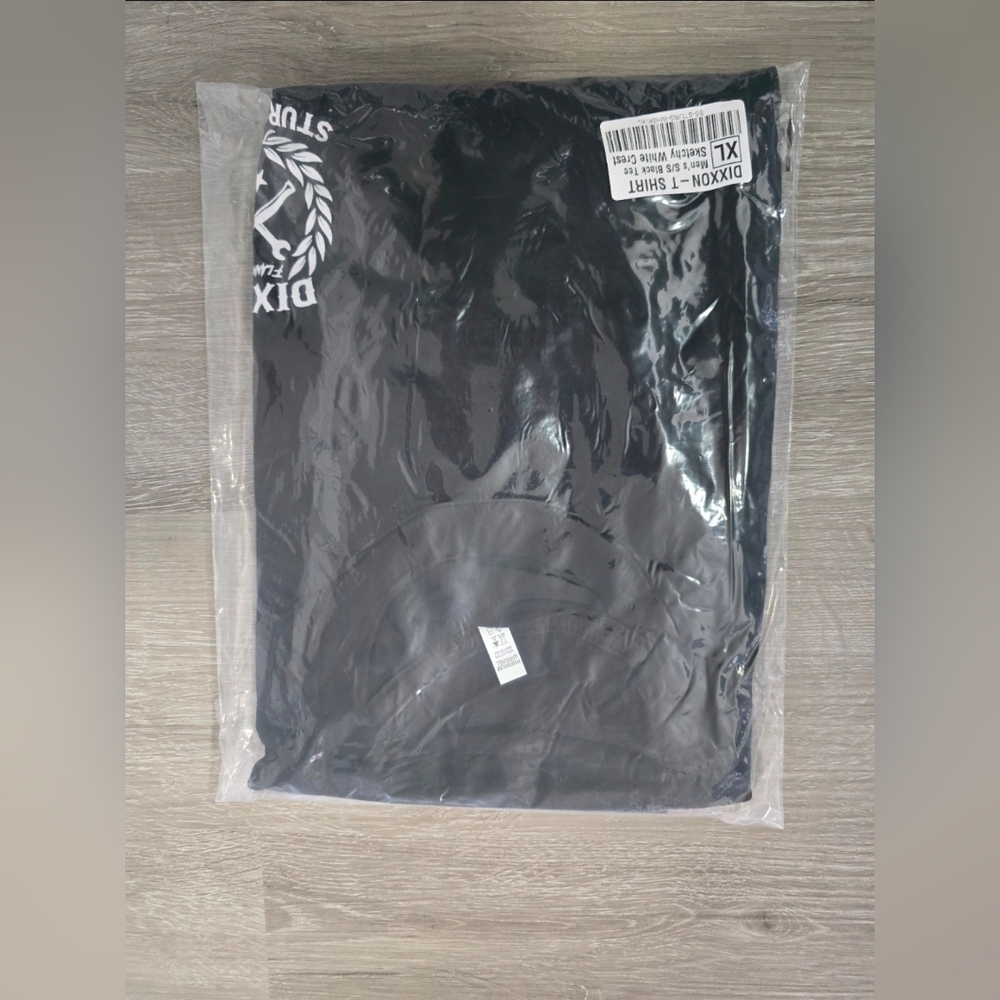 NWT Men's Dixxon Black Tee Short Sleeve White Sketchy Crest Size 2XL & XL - Picture 3 of 3